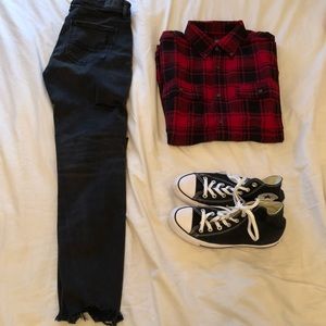 American Eagle distressed hi-rise jegging